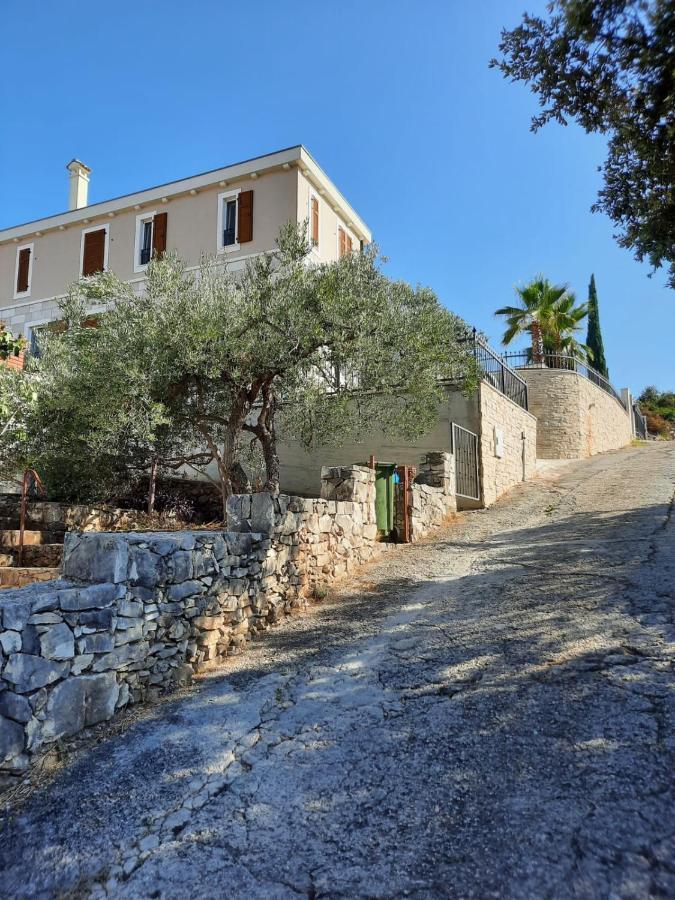 Villa Elena Sevid Exterior foto
